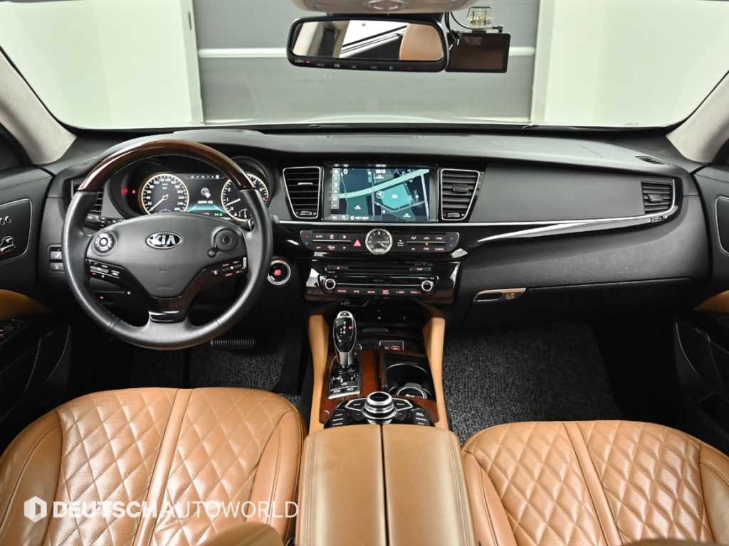 KIA K9 - Vista 7