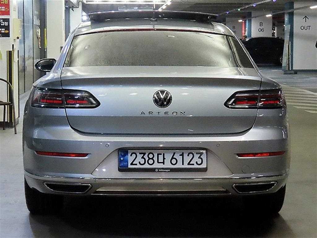 Volkswagen Arteon - Vista 5