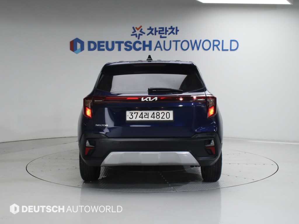 KIA Seltos - Vista 4