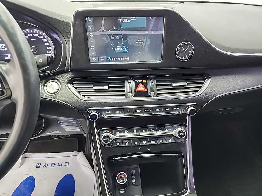 HYUNDAI Grandeur - Vista 10