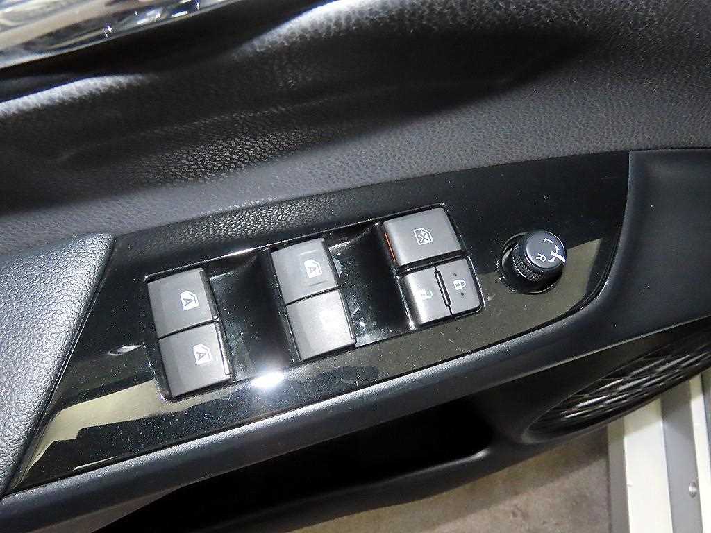 Toyota Prius 2016 Gris - Importación desde Corea - HF Imports Iquique - Foto 13
