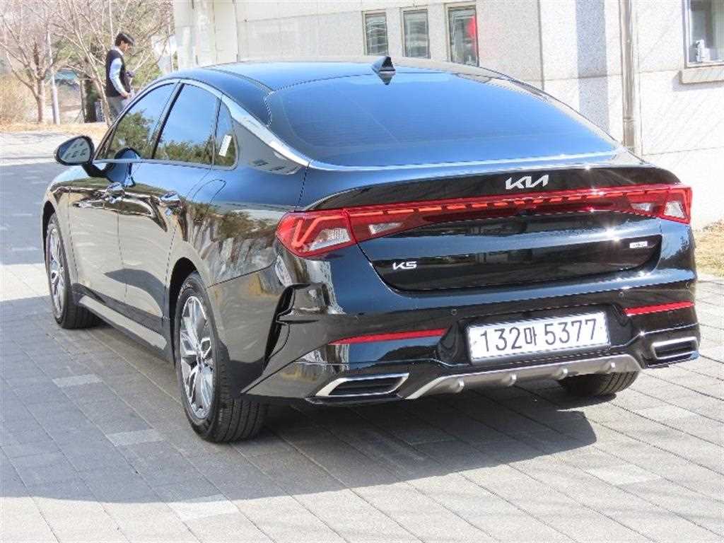KIA K5 - Vista 4