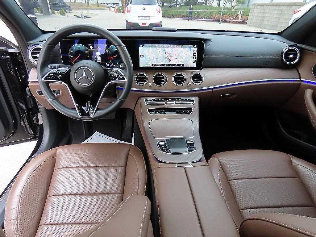 Mercedes Benz E class - Vista 9