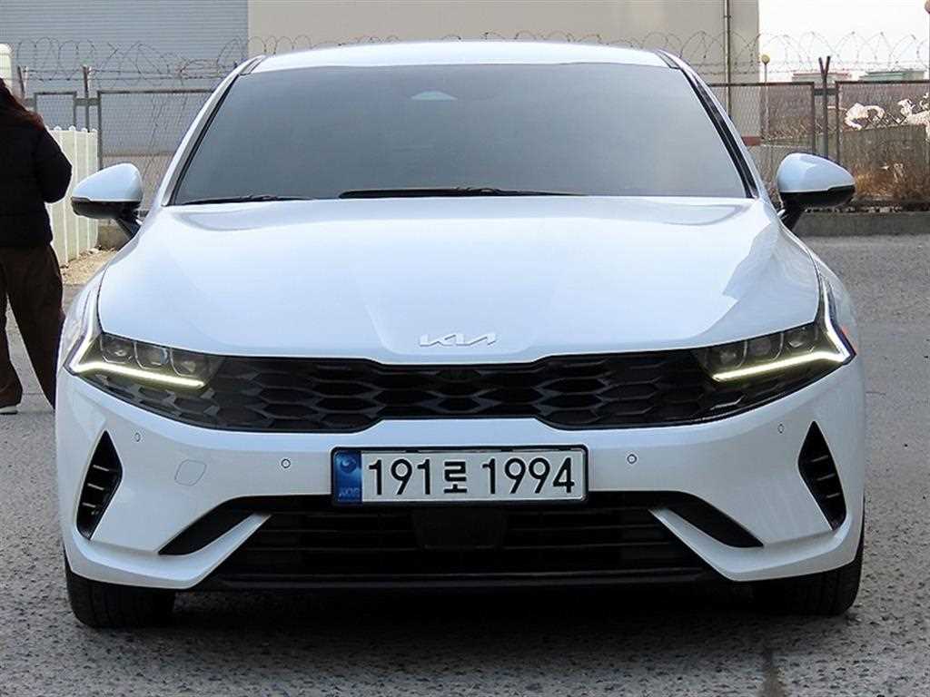 KIA K5 2023 Blanco - Importación desde Corea - HF Imports Iquique - Foto 1