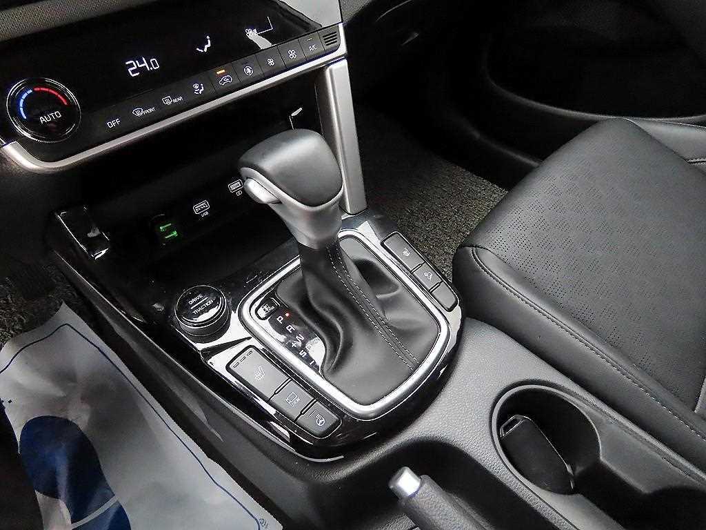 KIA Seltos - Vista 10