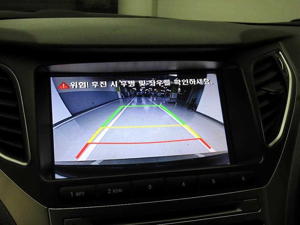 HYUNDAI Grandeur - Vista 6