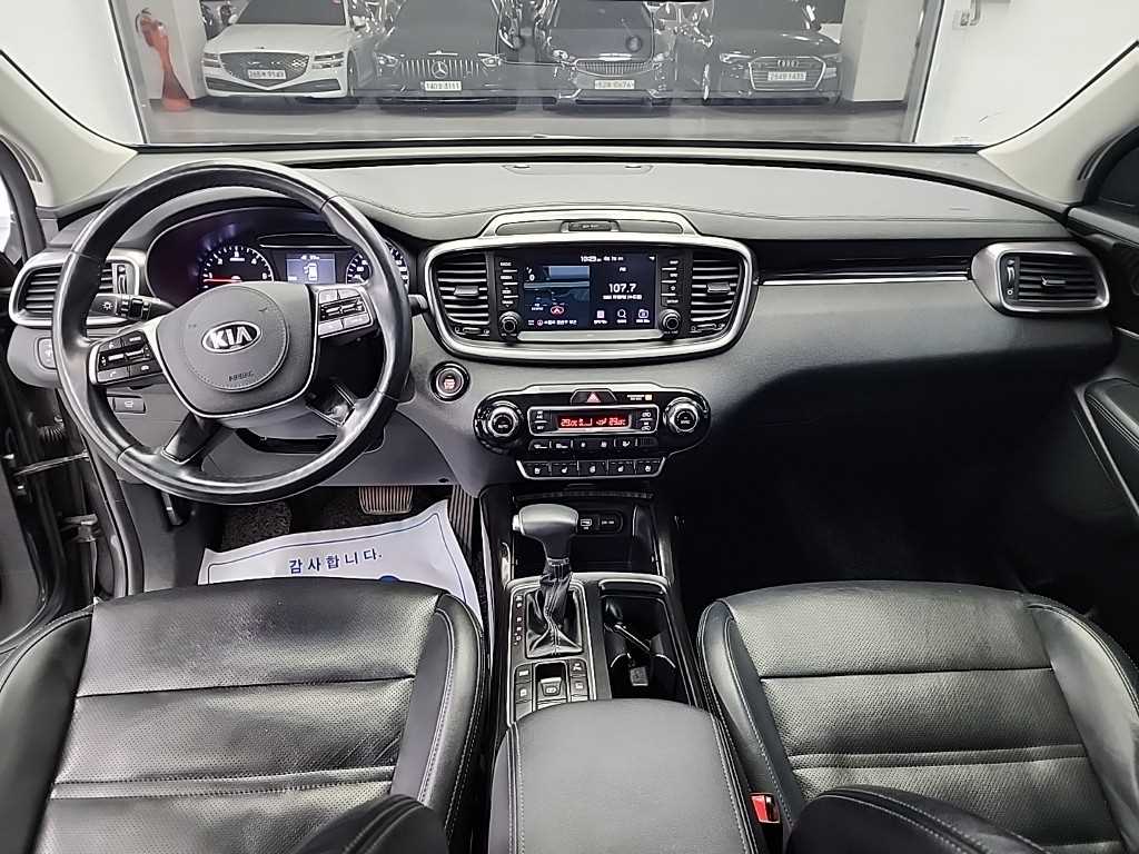 KIA Sorento - Vista 7