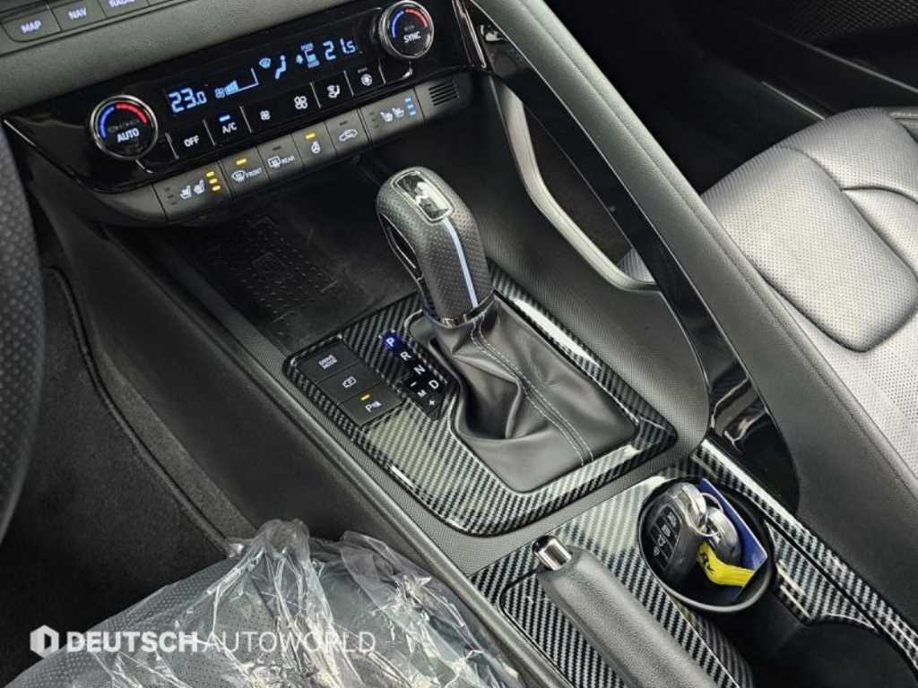 HYUNDAI Avante - Vista 9