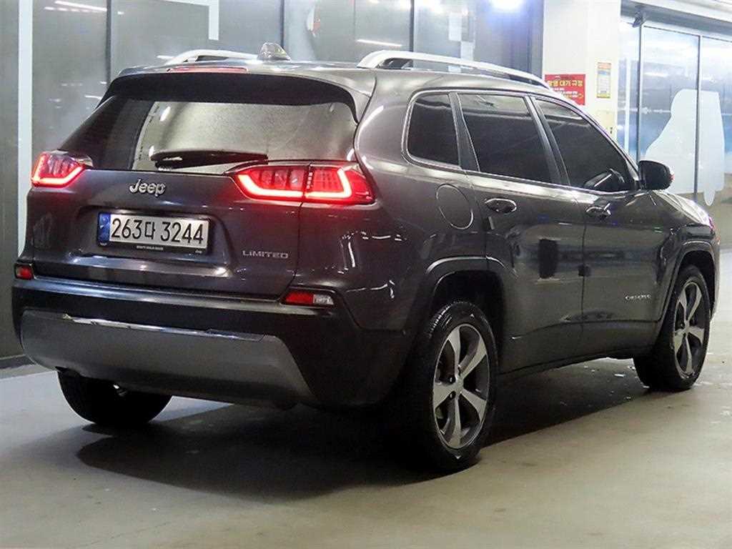 Jeep Cherokee - Vista 4