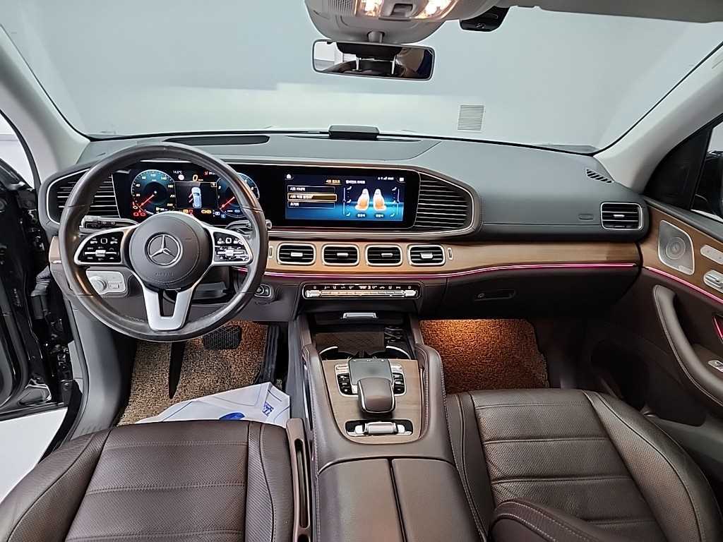 Mercedes Benz GLE Class - Vista 7