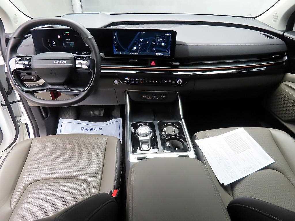 KIA Carnival - Vista 7