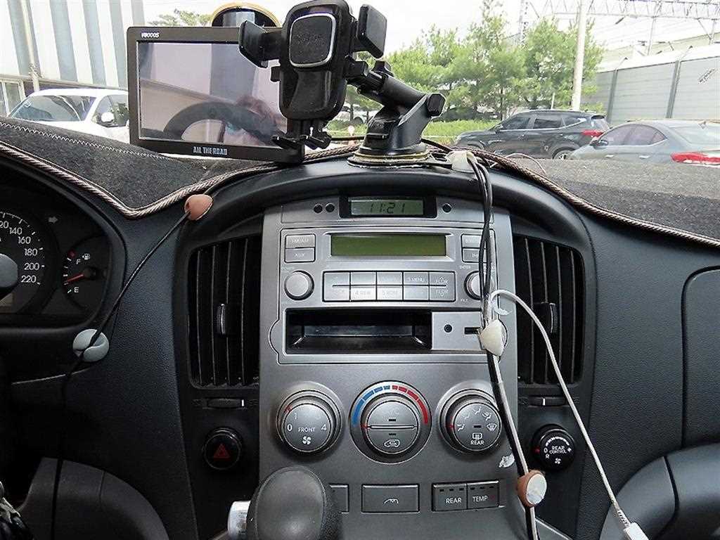 HYUNDAI Starex 2011 Amarillo - Importación desde Corea - HF Imports Iquique - Foto 14