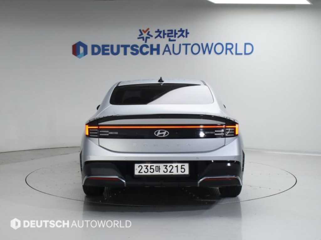 HYUNDAI Sonata - Vista 4