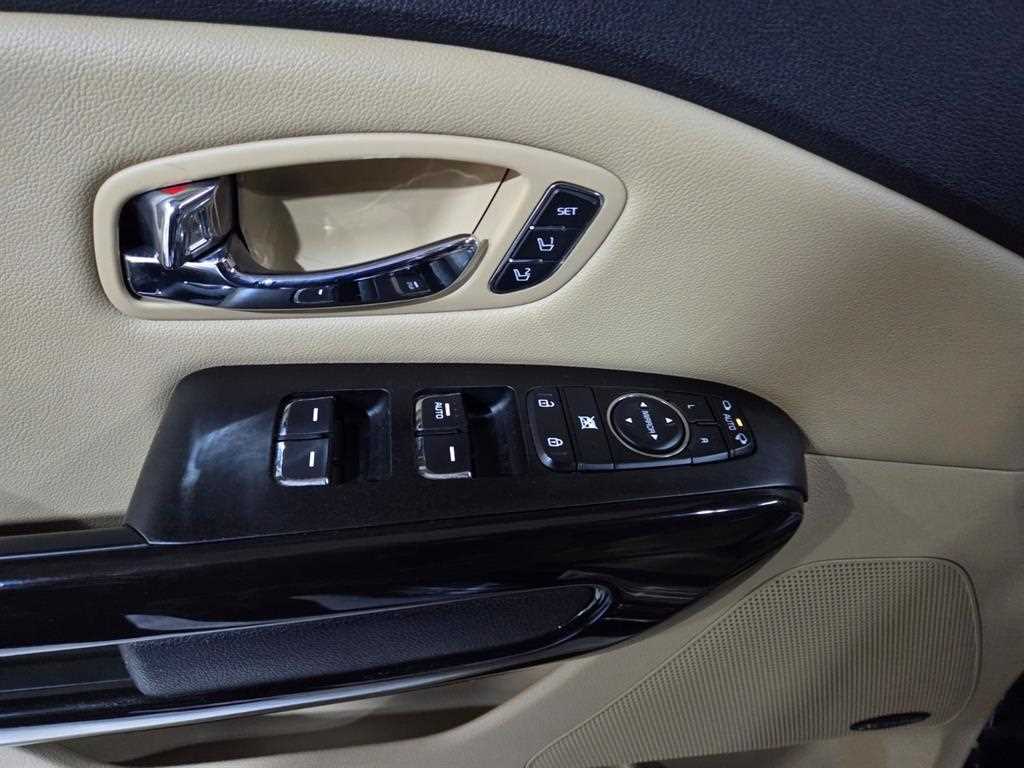 KIA Carnival 2016 Negro - Importación desde Corea - HF Imports Iquique - Foto 16