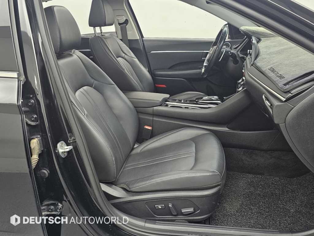 HYUNDAI Sonata - Vista 10