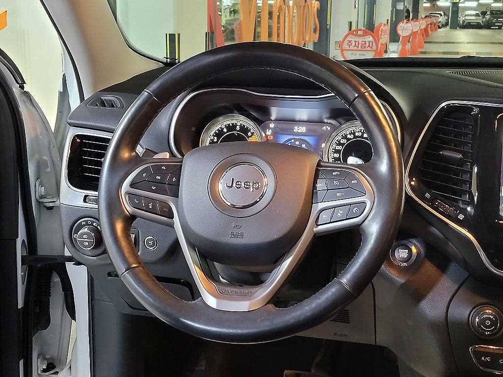 Jeep Cherokee - Vista 9