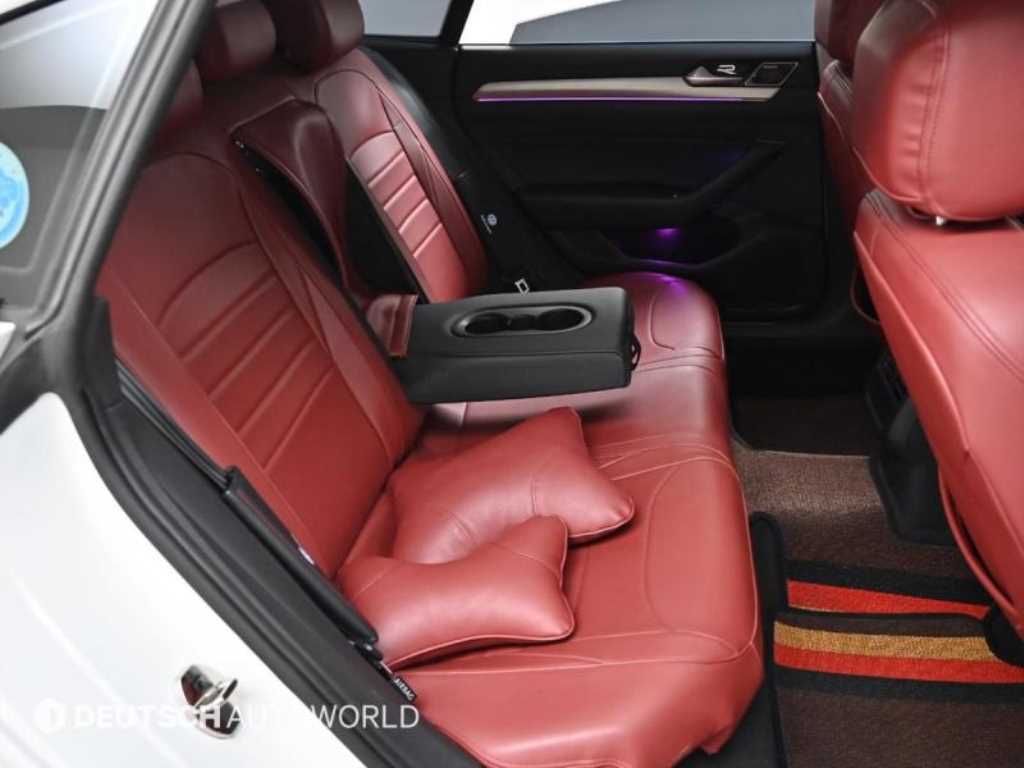 Volkswagen Arteon - Vista 12