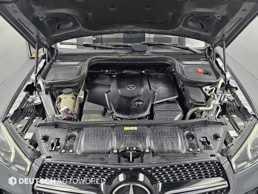 Mercedes Benz GLE Class - Vista 7