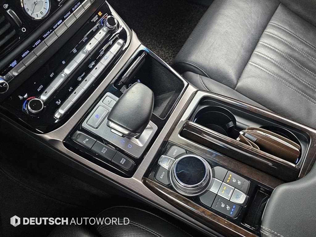 Genesis EQ900 - Vista 9