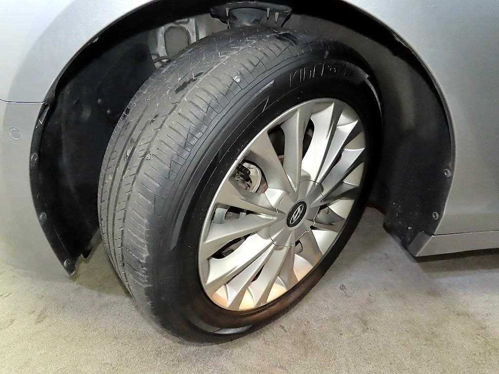 HYUNDAI Sonata 2015 Plateado - Importación desde Corea - HF Imports Iquique - Foto 19