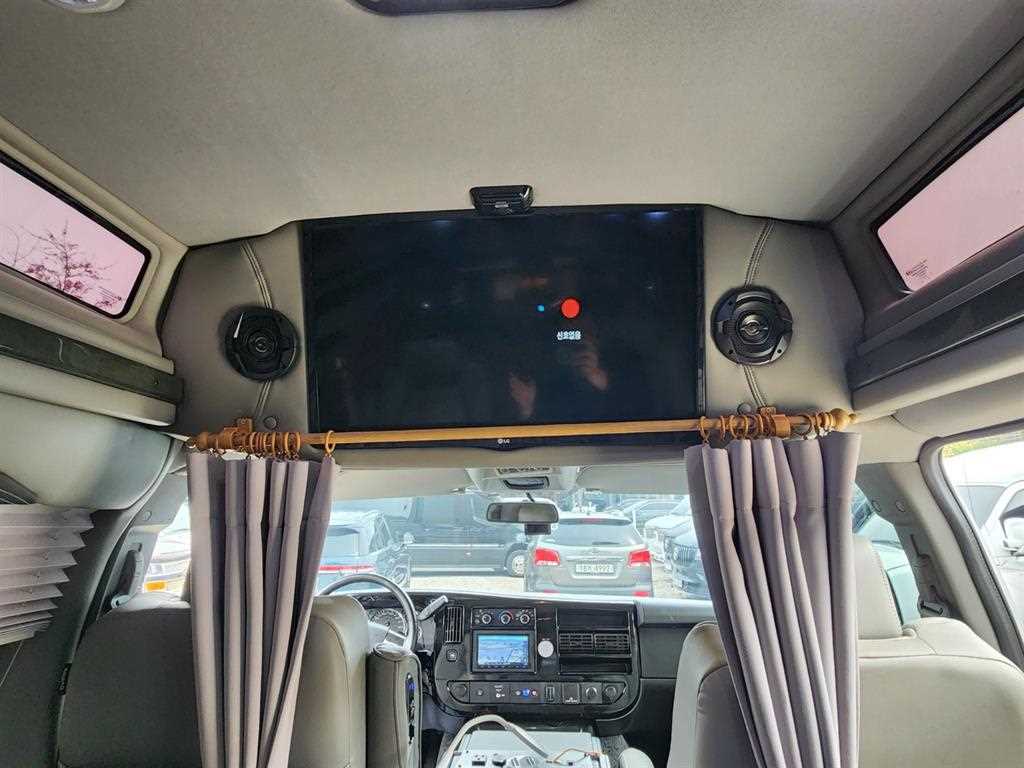 Chevrolet Express van - Vista 4