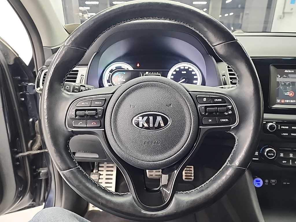 KIA Niro - Vista 9