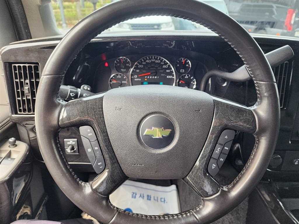 Chevrolet Express van 2018 Plateado - Importación desde Corea - HF Imports Iquique - Foto 19
