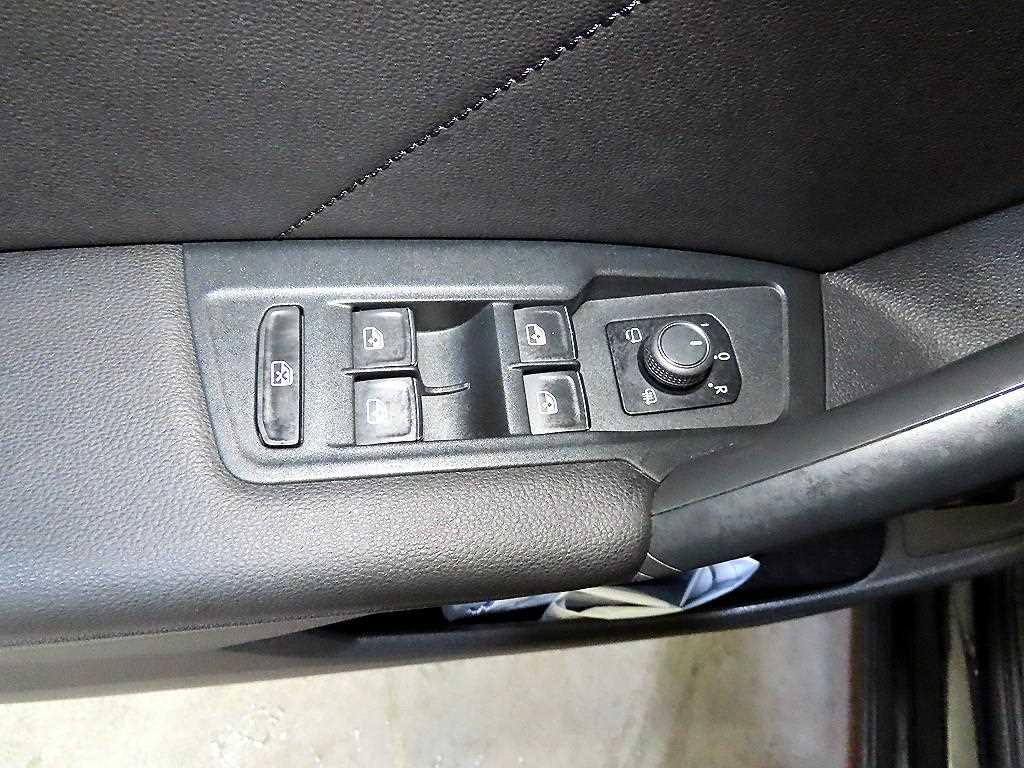 Volkswagen Tiguan 2020 Negro - Importación desde Corea - HF Imports Iquique - Foto 13