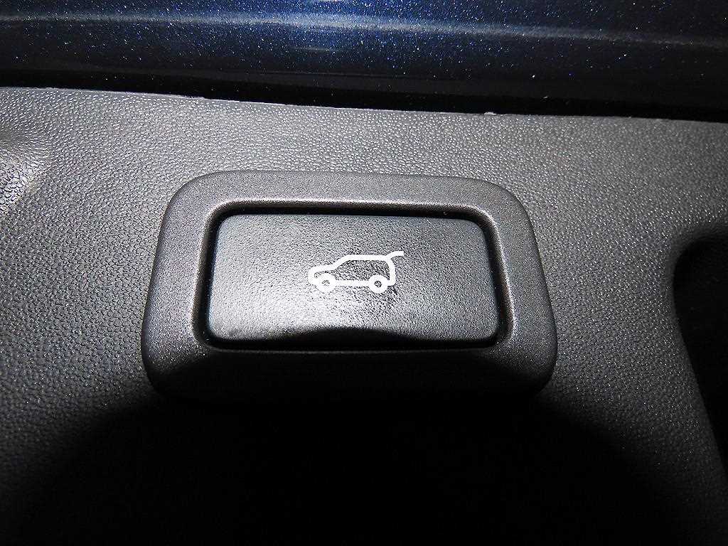 Land Rover Discovery Sports 2016 Azul - Importación desde Corea - HF Imports Iquique - Foto 15