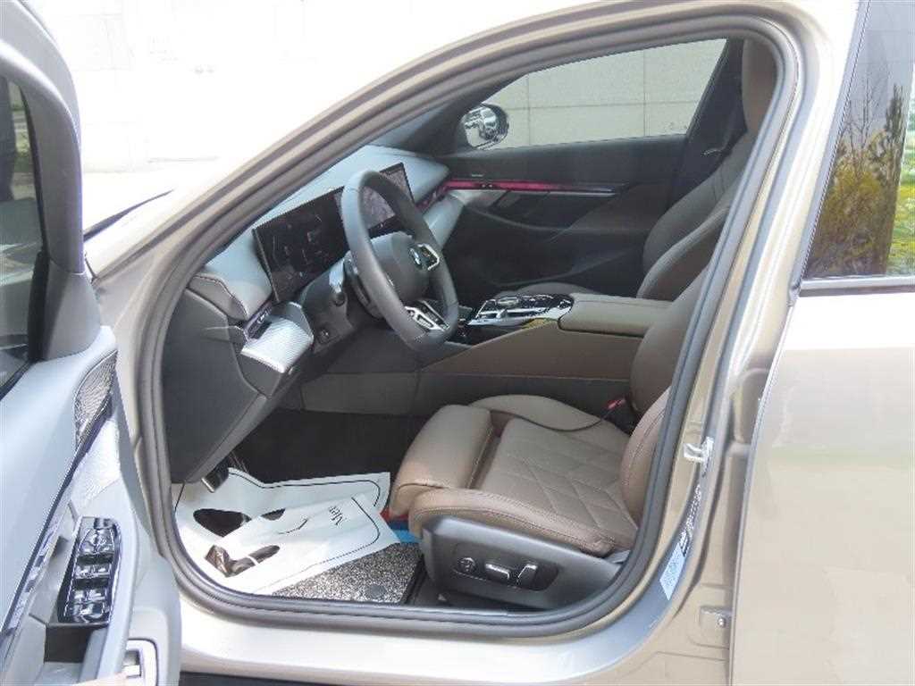 BMW 5 Series 2025 Gris - Importación desde Corea - HF Imports Iquique - Foto 13