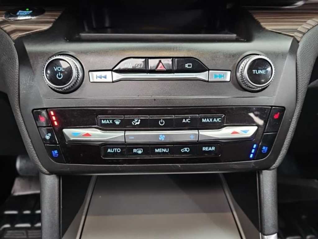 Ford Explorer - Vista 11