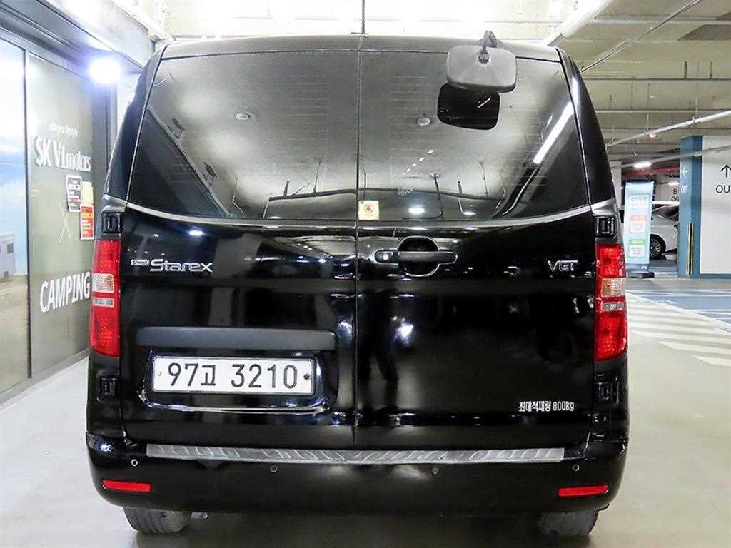 HYUNDAI Starex - Vista 5