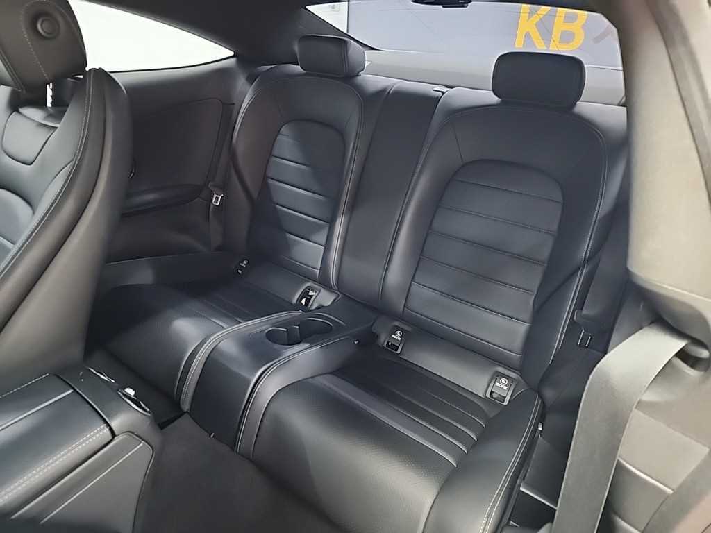 Mercedes Benz C Class - Vista 12
