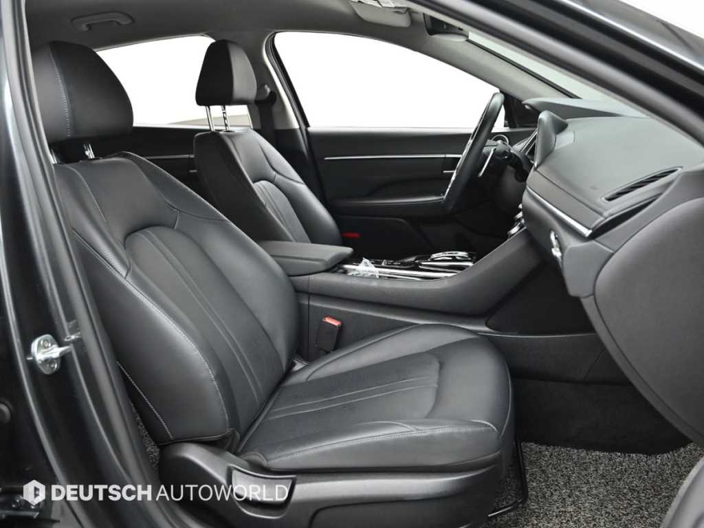 HYUNDAI Sonata - Vista 10