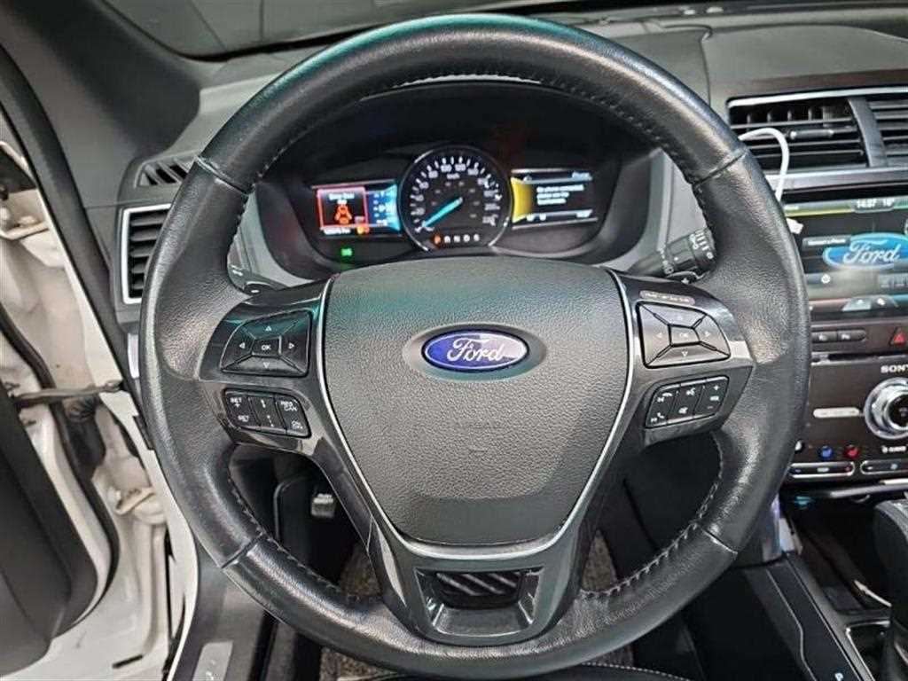 Ford Explorer - Vista 6