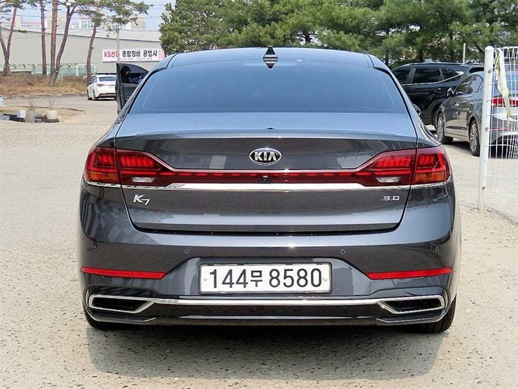KIA K7 - Vista 4
