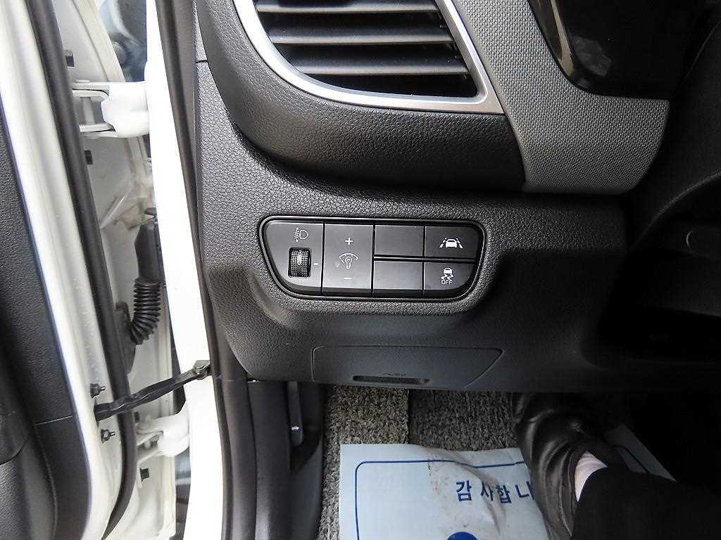 KIA Seltos - Vista 12