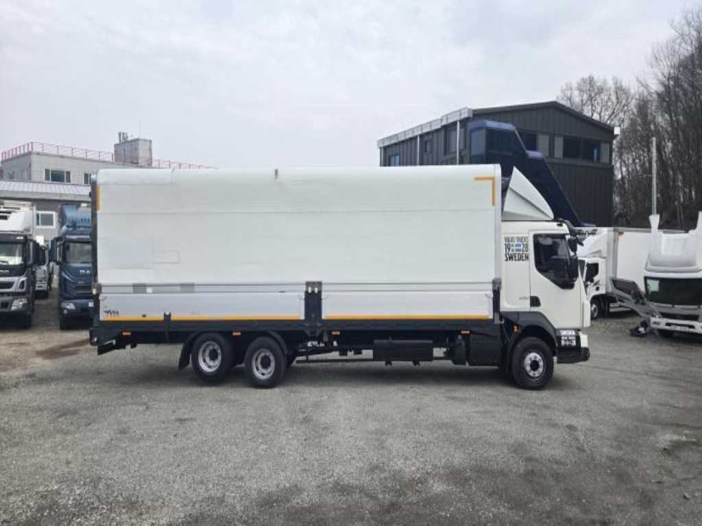 medium and large cargo truck - Vista 6