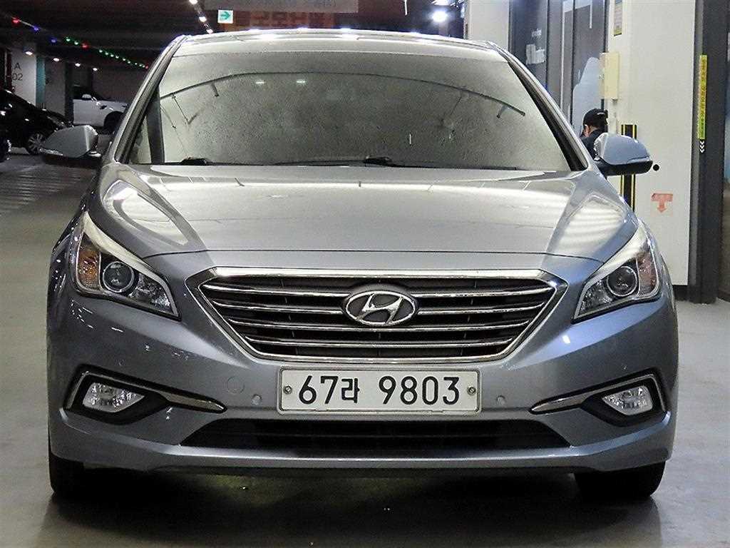 HYUNDAI Sonata - Vista 2