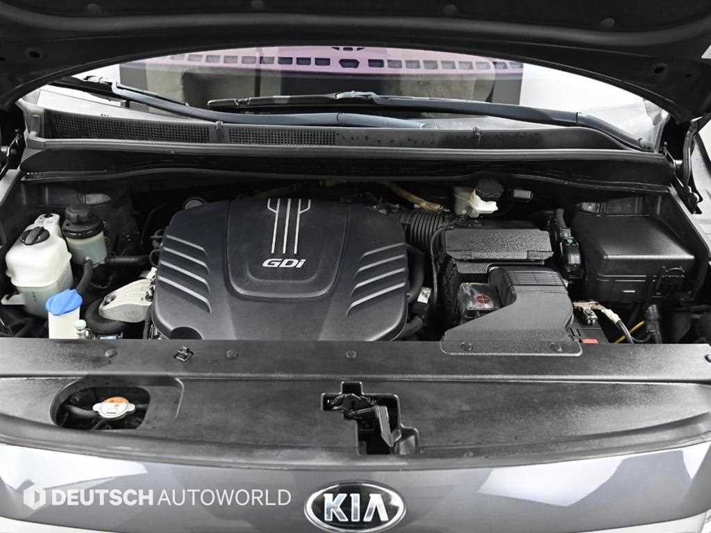 KIA Carnival - Vista 6