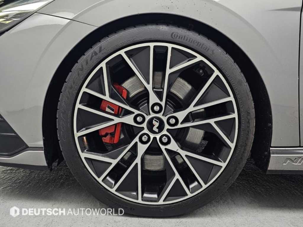 HYUNDAI Avante - Vista 5