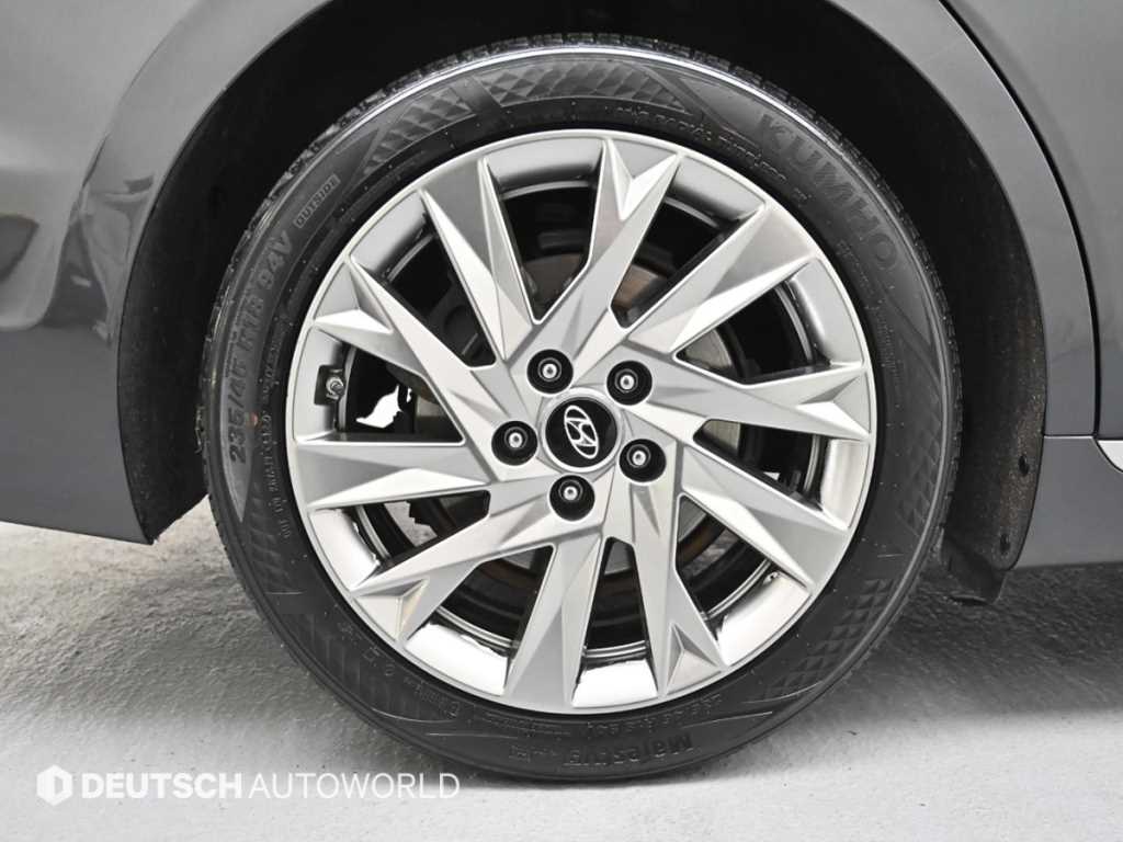 HYUNDAI Grandeur - Vista 5