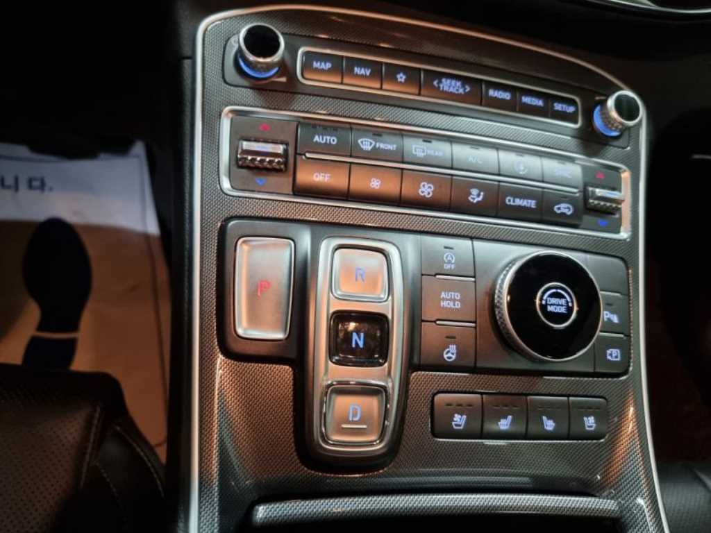 HYUNDAI Santa Fe - Vista 10