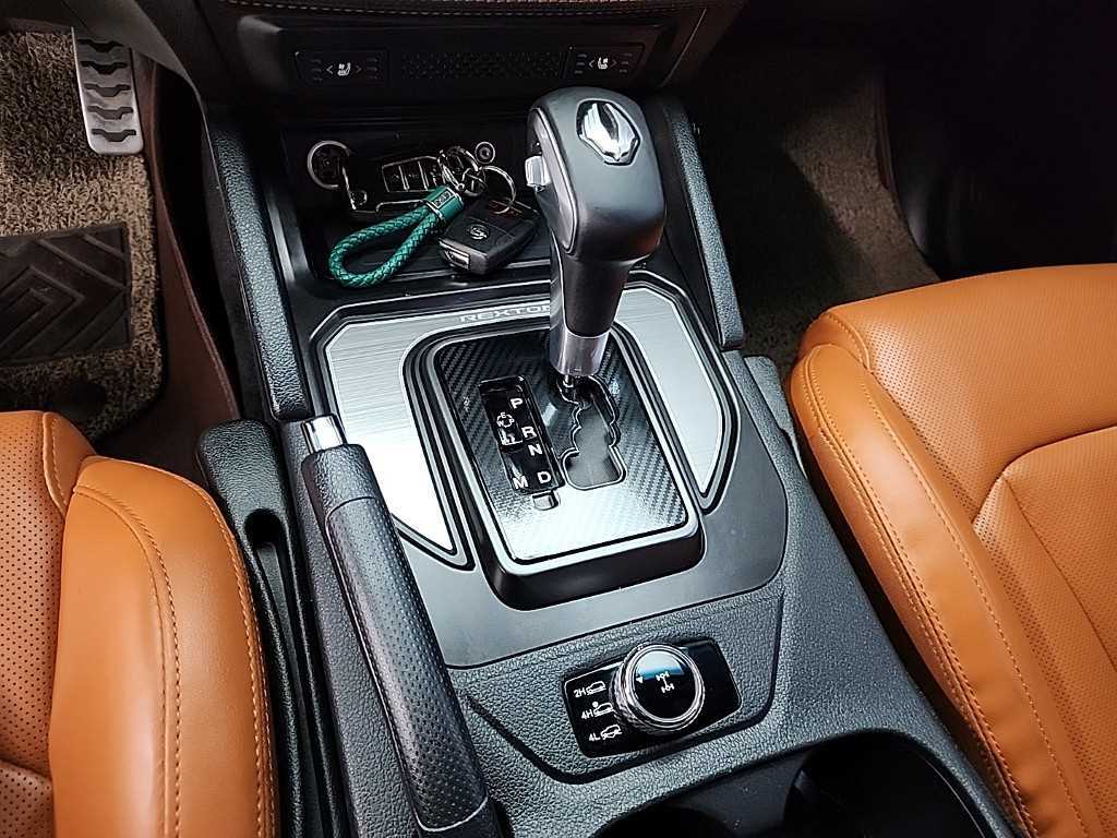 Ssangyong Rexton - Vista 8