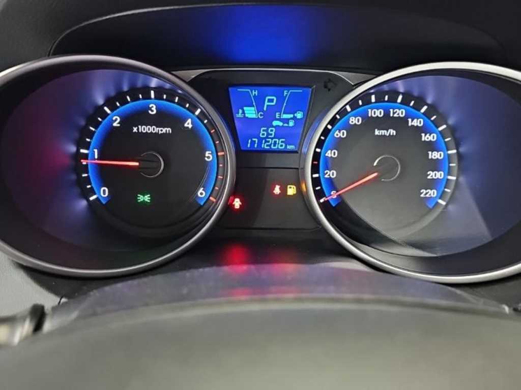 HYUNDAI Tucson - Vista 7