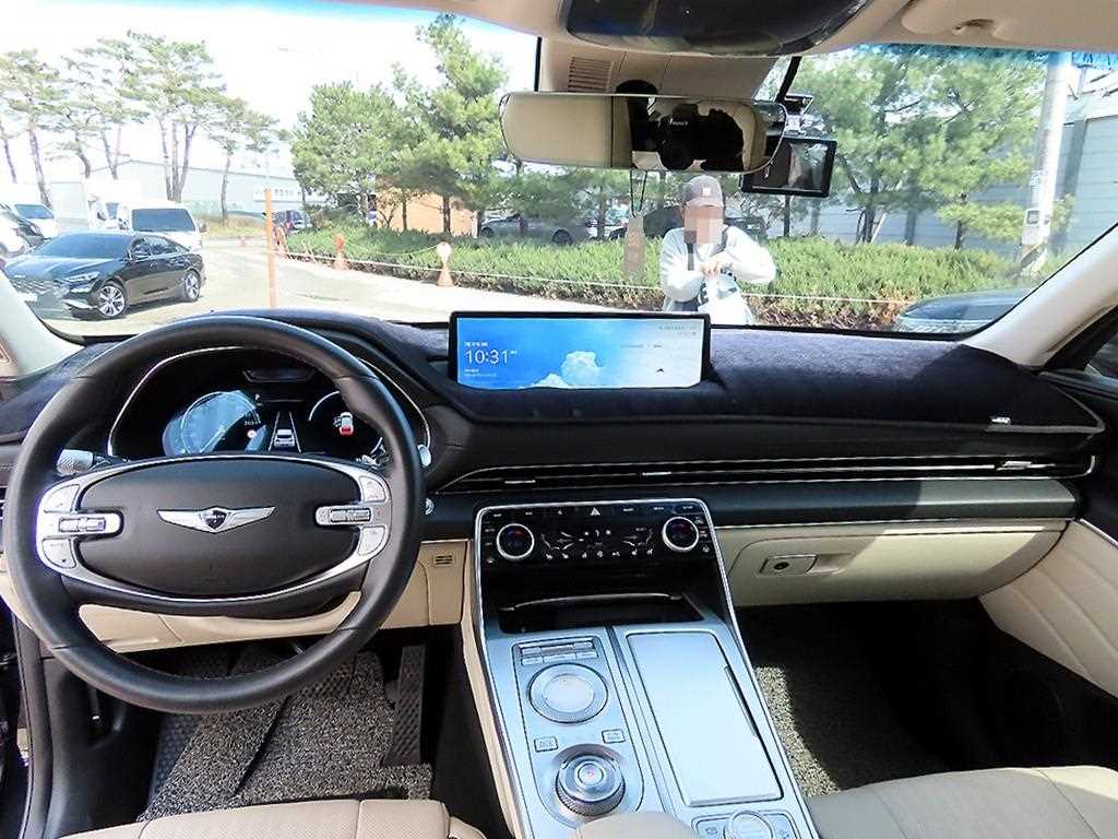 Genesis GV80 - Vista 7