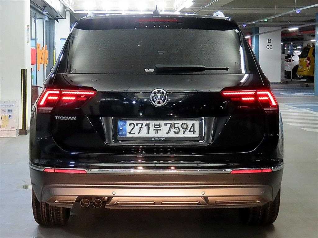 Volkswagen Tiguan - Vista 5