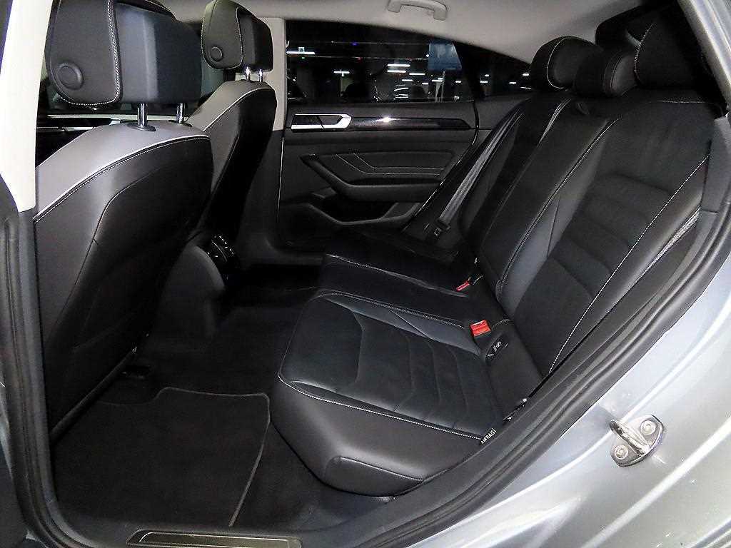 Volkswagen Arteon - Vista 7