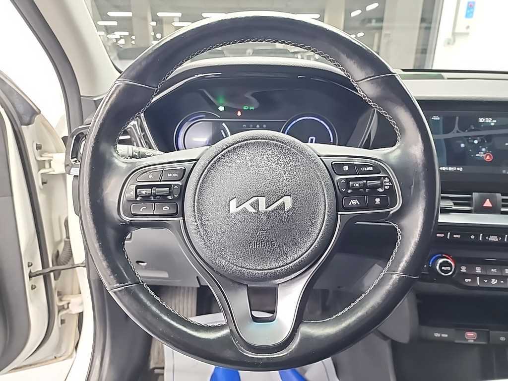 KIA Niro - Vista 9