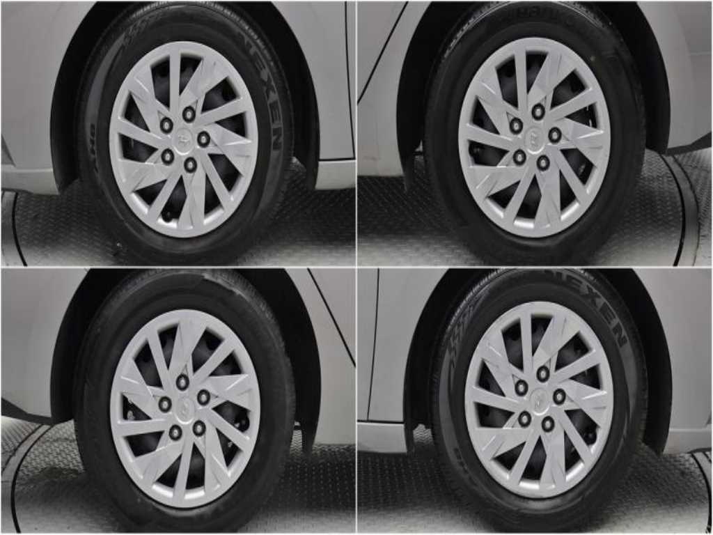 HYUNDAI Avante - Vista 5